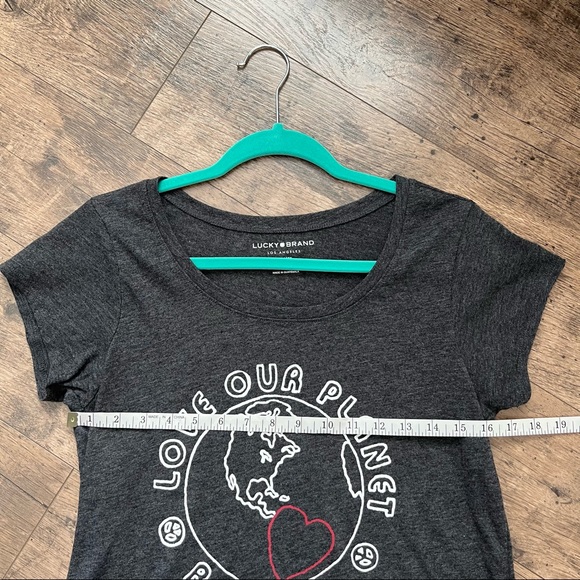 Lucky Brand Tee Love Our Planet Be Kind Tee Soft Graphic T-Shirt Top Grey Medium - Picture 14 of 15